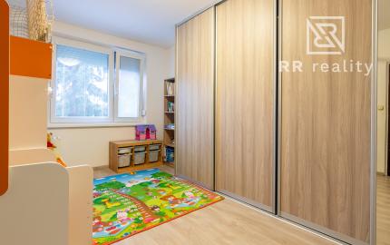 REZERVOVANÉ - TERASA - 3i byt 68m2 + loggia, Muškátová