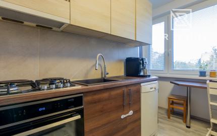 REZERVOVANÉ - TERASA - 3i byt 68m2 + loggia, Muškátová