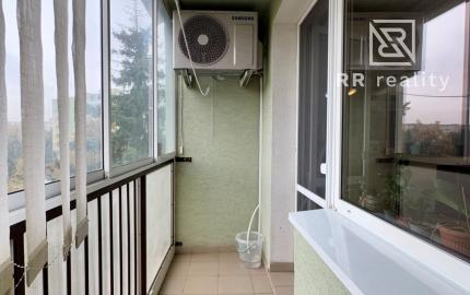 REZERVOVANÉ - TERASA - 3i byt 68m2 + loggia, Muškátová