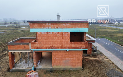 UVÁDZACIA CENA Novostavba Dvojdom - VÝCHODNÉ MOKRANCE