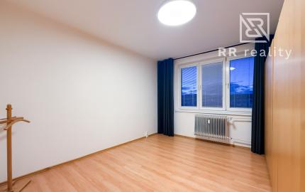 Na predaj veľký 3-izbový byt s balkónom,širšie centrum Košíc