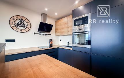 Na predaj luxusný 3-izbový byt s klimatizáciou na Juhu