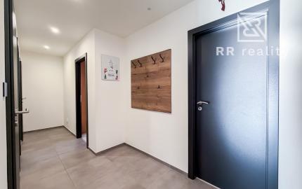 3 izbový Pražák 71m2 + loggia,  Nad Jazerom - Poludníková