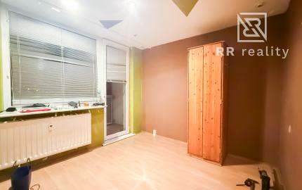 Na predaj 3-izbový byt na Jazere, pražský typ