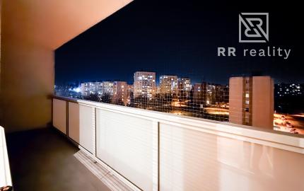 Na predaj 3-izbový byt na Jazere, pražský typ