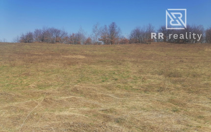 Na predaj veľký stavebný pozemok, 10 min z Košíc