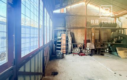 Na predaj malá priemyselná budova v okolí Košíc