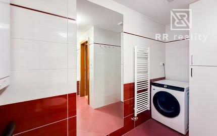 Na predaj veľký 3-izbový byt po kompletnej rekonštrukcii