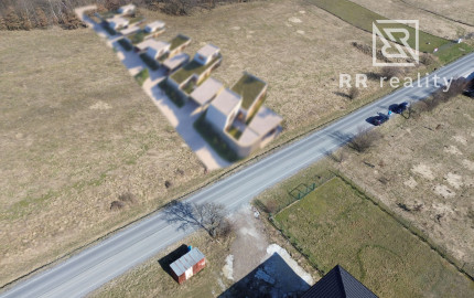 Na predaj veľký stavebný pozemok, 10 min z Košíc