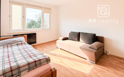 Na predaj priestranný 2-izb. byt po kompletnej rekonštrukcii