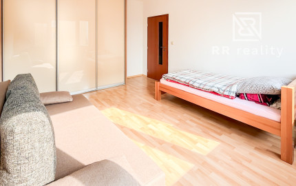 Na predaj priestranný 2-izb. byt po kompletnej rekonštrukcii