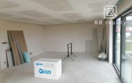 Novostavba RD v centre obce Šemša