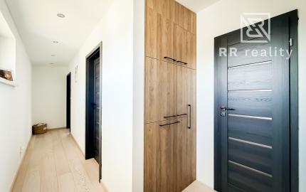 Ponúkame prémiový dom s bazénom v Košiciach