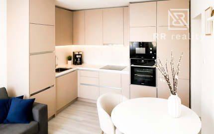 Na predaj 3-izbový byt po novej rekonštrukcii blízko centra