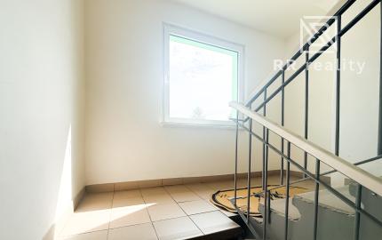 Na predaj 3-izbový byt po novej rekonštrukcii blízko centra