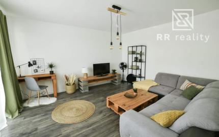 Na prenájom priestranný 1-izb.byt s loggiou po rekonštrukcii