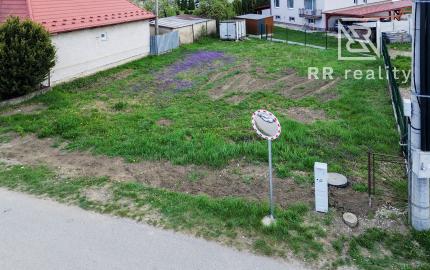 VALALIKY stavebný pozemok 443 m2, všetky IS, intravilán obce