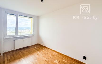 Na predaj 2-izb. byt po novej rekonštrukcii, pražský typ