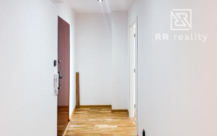 Na predaj 2-izb. byt po novej rekonštrukcii, pražský typ