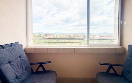 Na predaj veľký 3-izbový byt po rekonštrukcii na KVP