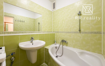 Na predaj veľký 3-izbový byt s balkónom,širšie centrum Košíc