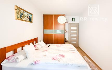 Na predaj priestranný štvorizbový byt na Ťahanovciach, 80m2