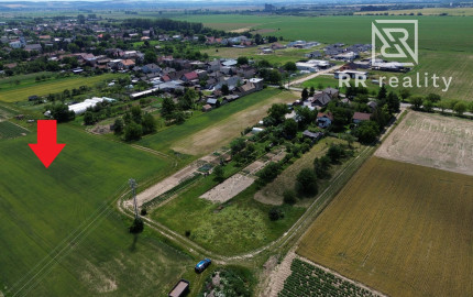 Cestice - pozemok 831m2 zahrnutý územnom pláne