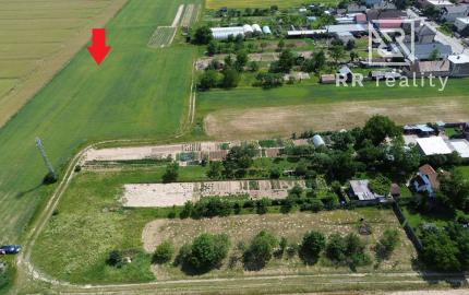 Cestice - pozemok 831m2 zahrnutý územnom pláne