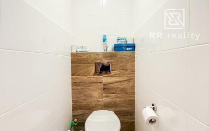 Na predaj 3 izbový byt s loggiou pri OC Galéria, pražský typ