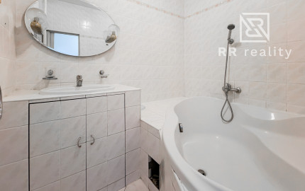 Na predaj 3 izbový byt 74m2, Južná Trieda - širšie centrum