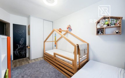 Na predaj 3 izbový pražský byt 71m2, Furča - Dvorkinova ul.