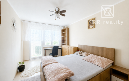 Na predaj 3-izb. byt v širšom centre KE, 2x loggia a šatník