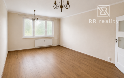 Na predaj 4 izbový byt na Ťahanovciach , loggia