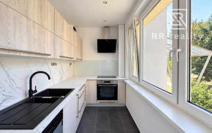 Na predaj 2-izb. byt po novej rekonštrukcii na Jazere, 50 m2