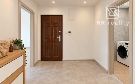 Na predaj 2-izb. byt po novej rekonštrukcii na Jazere, 50 m2