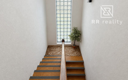 6-izbový RD  220m2 - ČAŇA Zimná ul. na pozemku 891m2