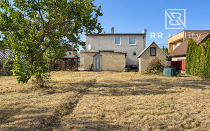 6-izbový RD  220m2 - ČAŇA Zimná ul. na pozemku 891m2