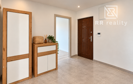 Na predaj 2-izb. byt po novej rekonštrukcii na Jazere, 50 m2