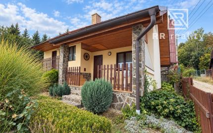 Chata v Baške len 6km od KE, pozemok s IS aj na výstavbu RD