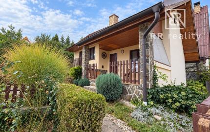 Chata v Baške len 6km od KE, pozemok s IS aj na výstavbu RD