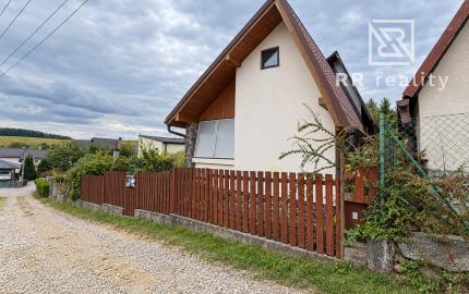 Chata v Baške len 6km od KE, pozemok s IS aj na výstavbu RD
