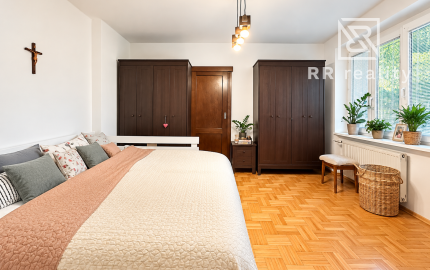 Predaj: tehlový staromestský 5-izb. byt širšom centre, 130m2