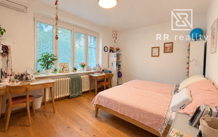 Predaj: tehlový staromestský 5-izb. byt širšom centre, 130m2