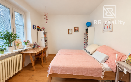 Predaj: tehlový staromestský 5-izb. byt širšom centre, 130m2
