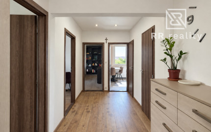 3-izbový byt po rekonštrukcii, 78m2, Ťahanovce - Madridská