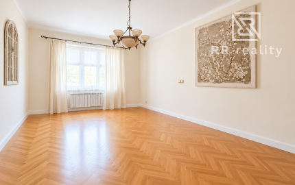 Centrum: 3izb. veľký byt,90m2, nová rekonštrukcia (rok) 2026