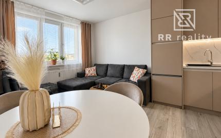 VÝHODNÁ CENA: 3 izb. byt, nová rekonštrukcia, ŠIRŠIE CENTRUM
