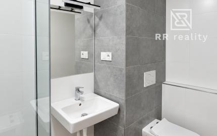 Na predaj 1 izbový byt po novej rekonštrukcii na Terase