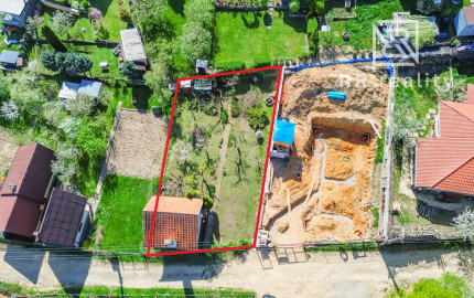 Chata v Baške len 6km od KE, pozemok s IS aj na výstavbu RD