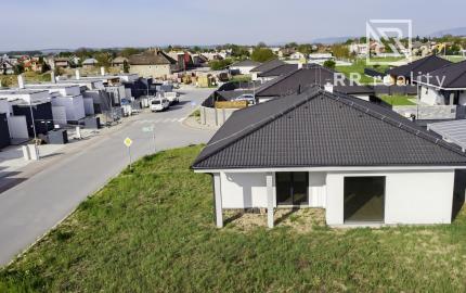 PREDANÉ - Luxusne zariadená novostavba RD NOVÉ MOKRANCE, Pozemok 608m2